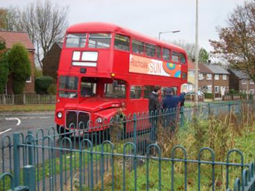 The bus going around Hollin